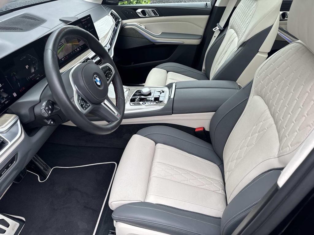 Used 2024 BMW X7 M60i w/ Executive Package AWD/4WD image 23