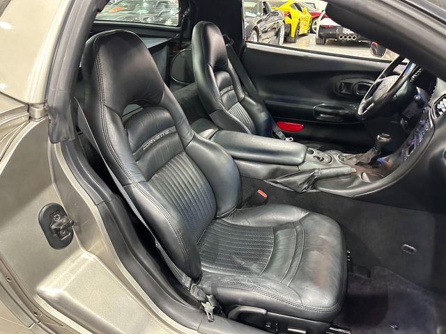 Used 2000 Chevrolet Corvette Coupe w/ Memory Pkg image 13