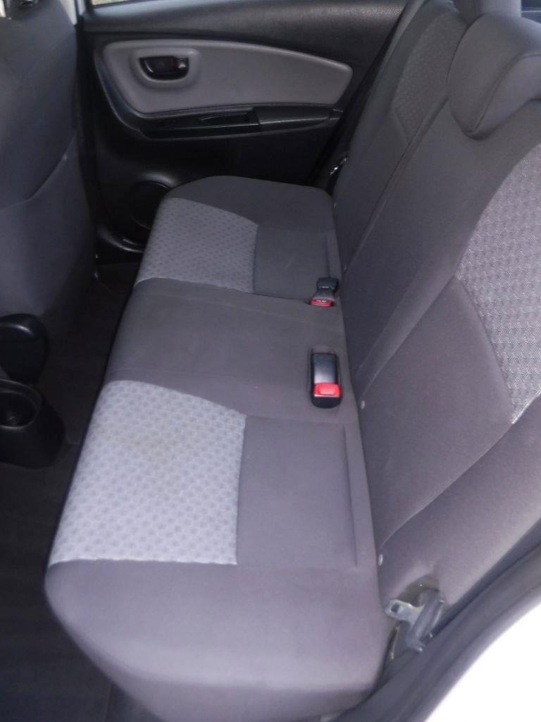 Used 2015 Toyota Yaris L FWD image 29