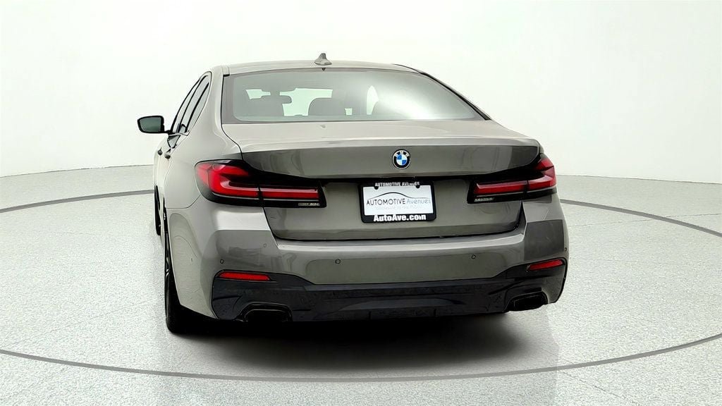 Used 2022 BMW 530i w/ M Sport Package RWD image 6