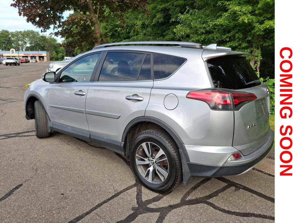 Used 2018 Toyota RAV4 XLE w/ Plus Extra Value Package AWD/4WD image 8