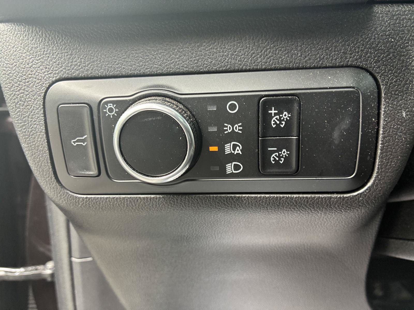 Used 2023 Ford Escape ST-Line w/ Tech Pack #1 AWD/4WD image 21
