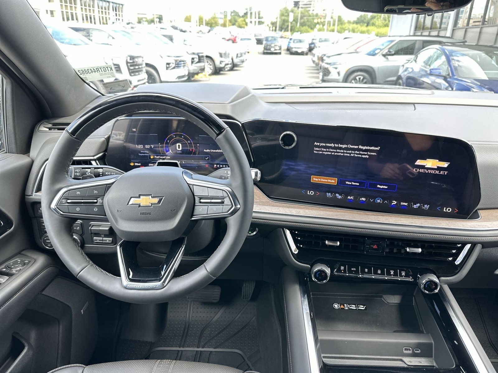 New 2026 Chevrolet Tahoe High Country AWD/4WD image 16