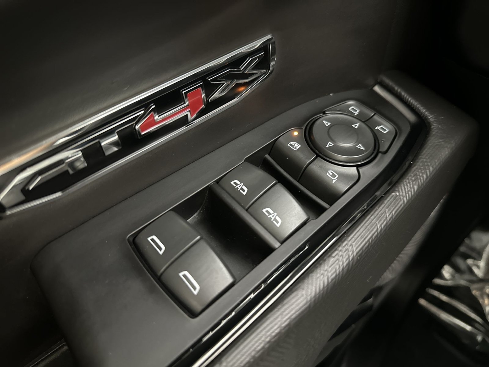 Used 2022 GMC Sierra 1500 AT4X AWD/4WD image 15