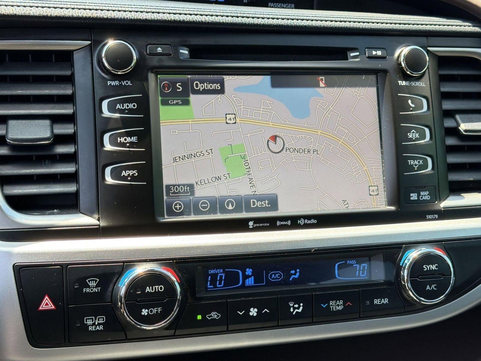 Used 2018 Toyota Highlander XLE FWD image 21