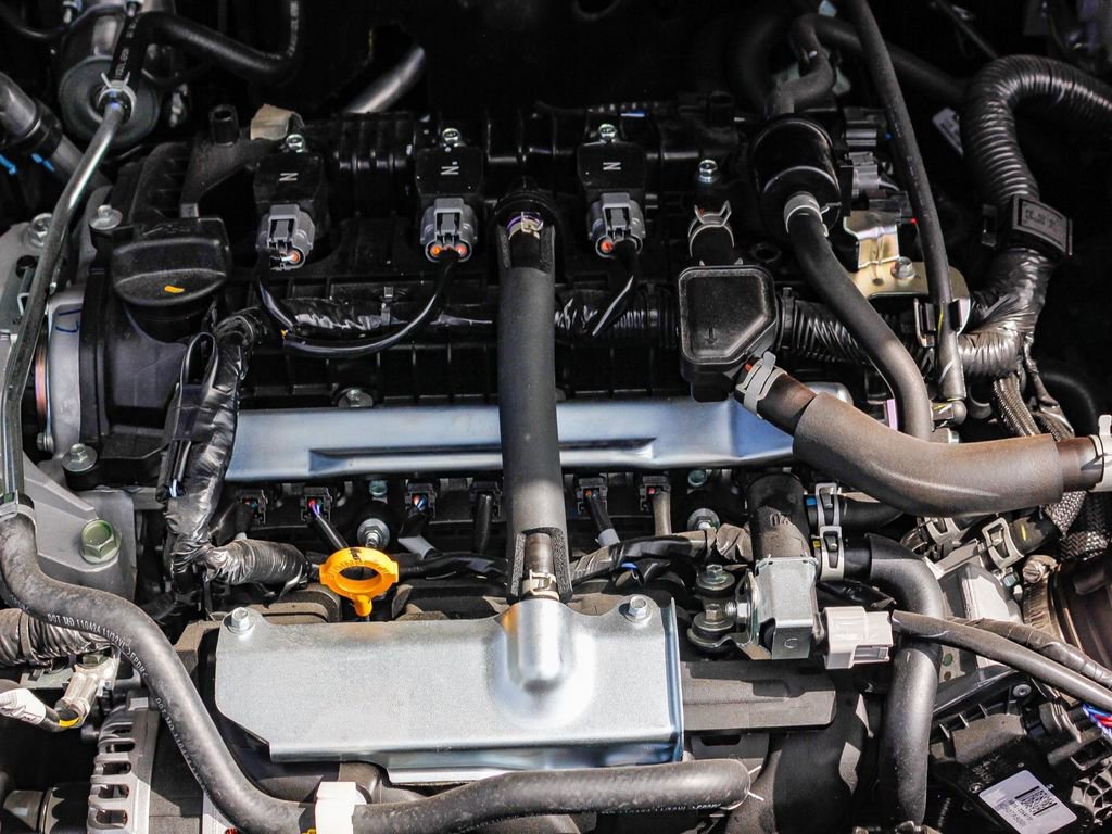 New 2025 Nissan Versa SR w/ Trunk Package image 7