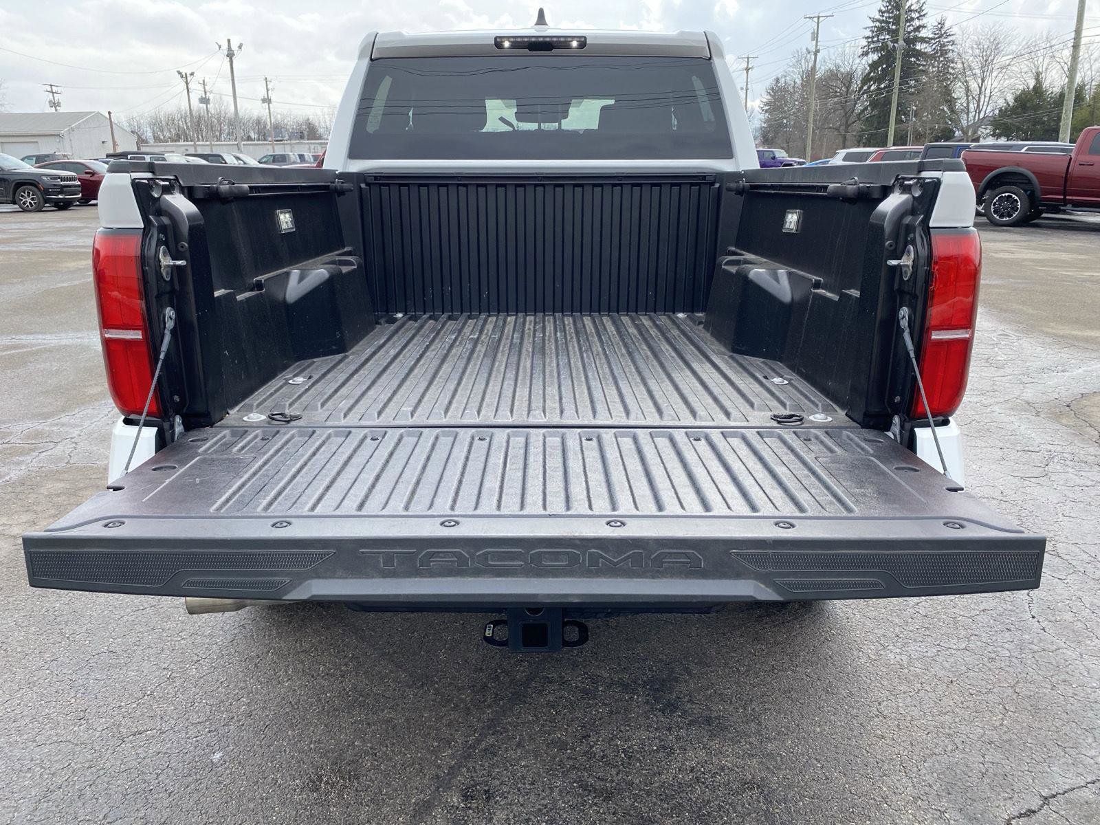 Used 2025 Toyota Tacoma TRD Off-Road image 36