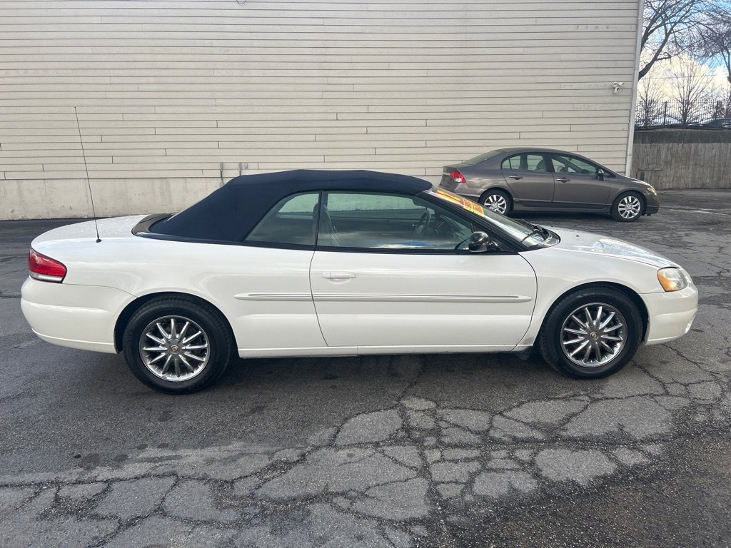 Used 2002 Chrysler Sebring Limited image 5