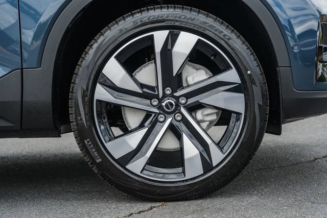 New 2026 Volvo XC40 B5 Plus w/ Climate Package AWD/4WD image 18
