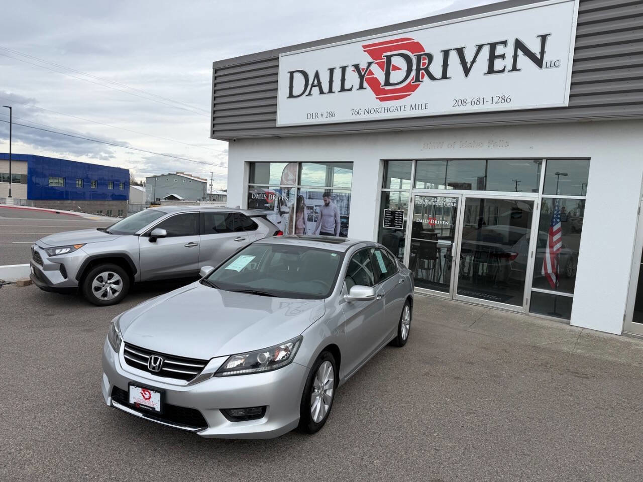 Used 2014 Honda Accord EX image 2