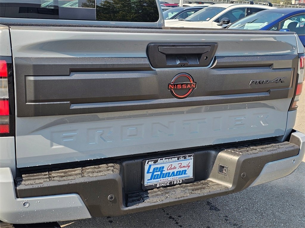 New 2025 Nissan Frontier PRO-4X w/ Interior Protection Package image 22