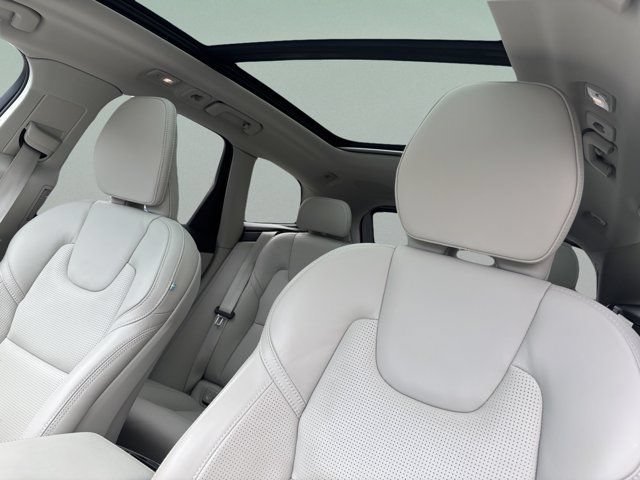 Used 2026 Volvo XC60 B5 Ultra w/ Protection Package Premier AWD/4WD image 20