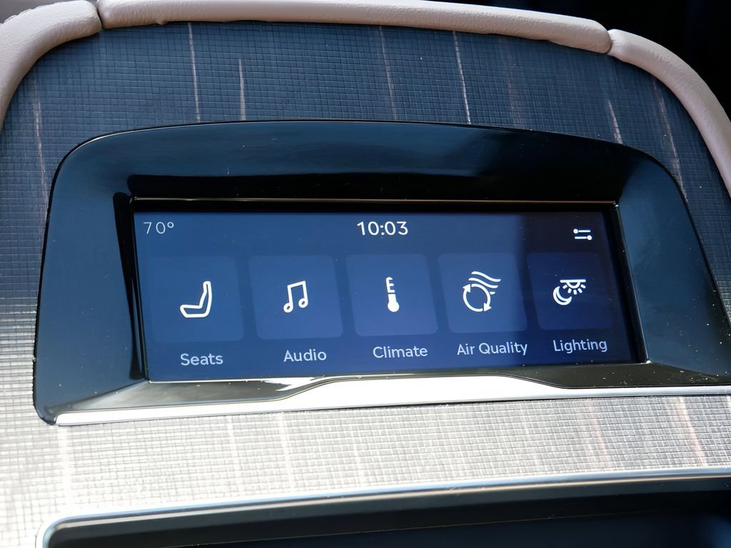 Certified 2025 Lincoln Navigator Black Label AWD/4WD image 16