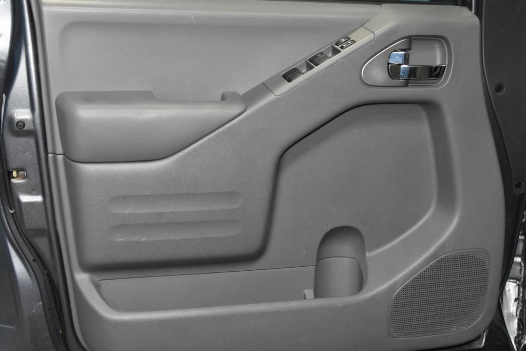 Used 2019 Nissan Frontier SV AWD/4WD image 4