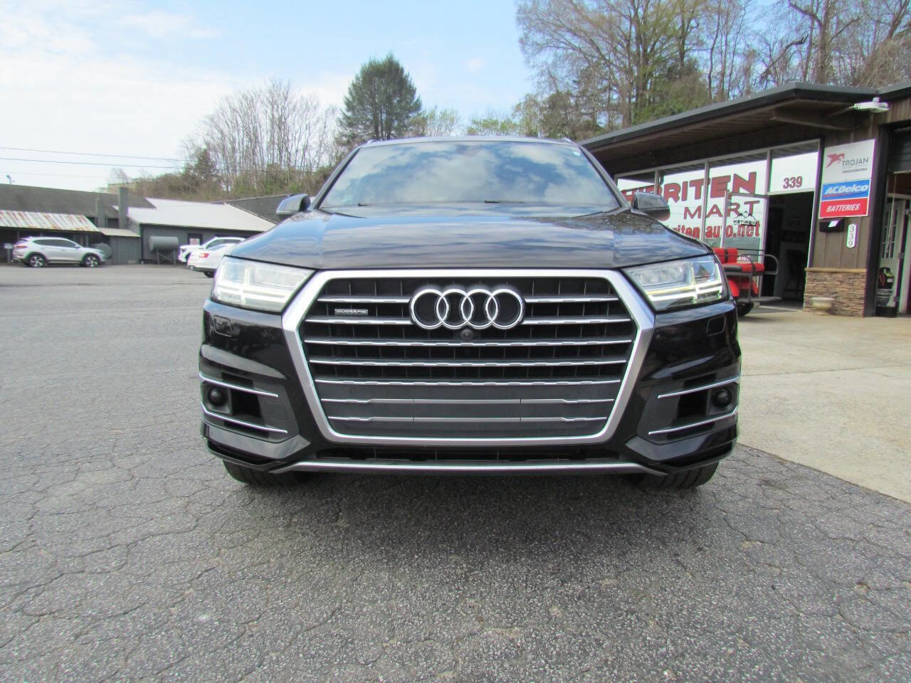 Used 2017 Audi Q7 3.0T Premium Plus image 2