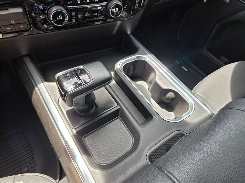 Used 2024 Chevrolet Silverado 1500 LTZ RWD image 27