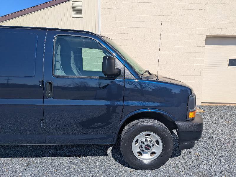 Used 2017 GMC Savana 2500 RWD image 8