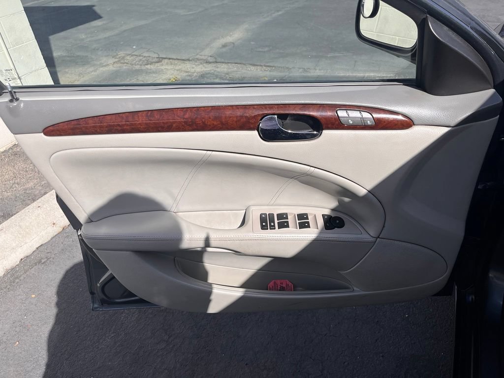 Used 2011 Buick Lucerne CXL FWD image 13