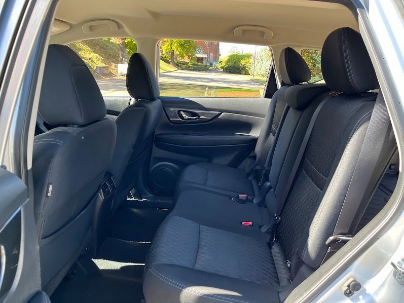 Used 2020 Nissan Rogue SV image 40