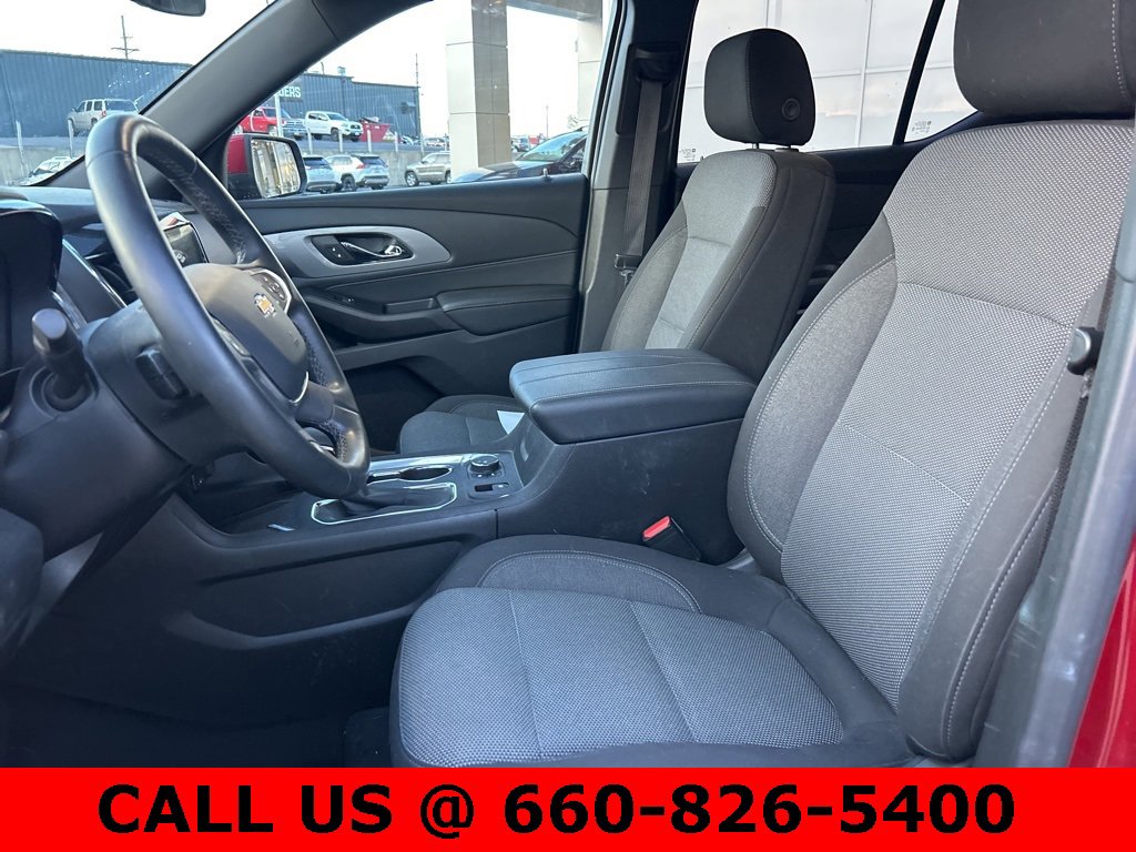 Used 2023 Chevrolet Traverse LT image 13