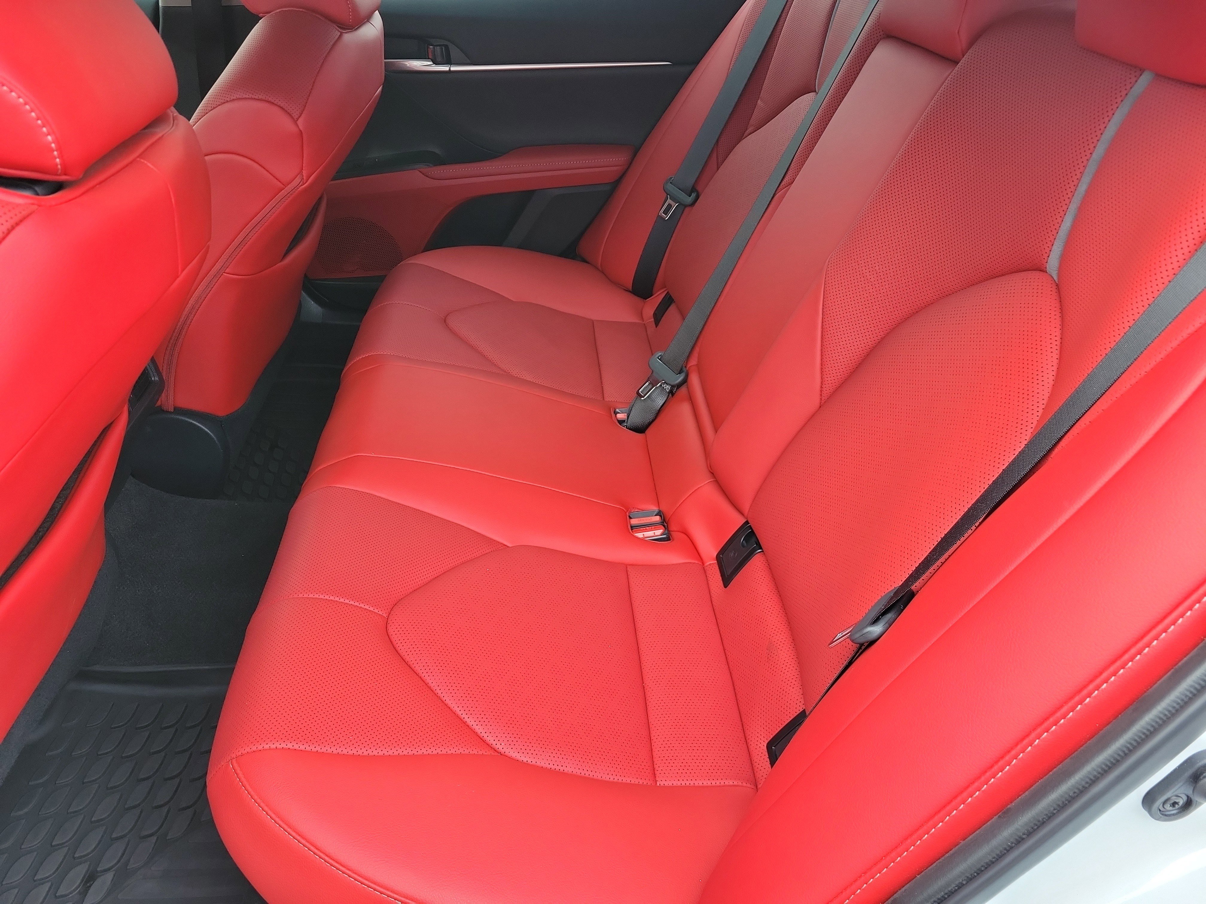 Used 2023 Toyota Camry XSE image 13