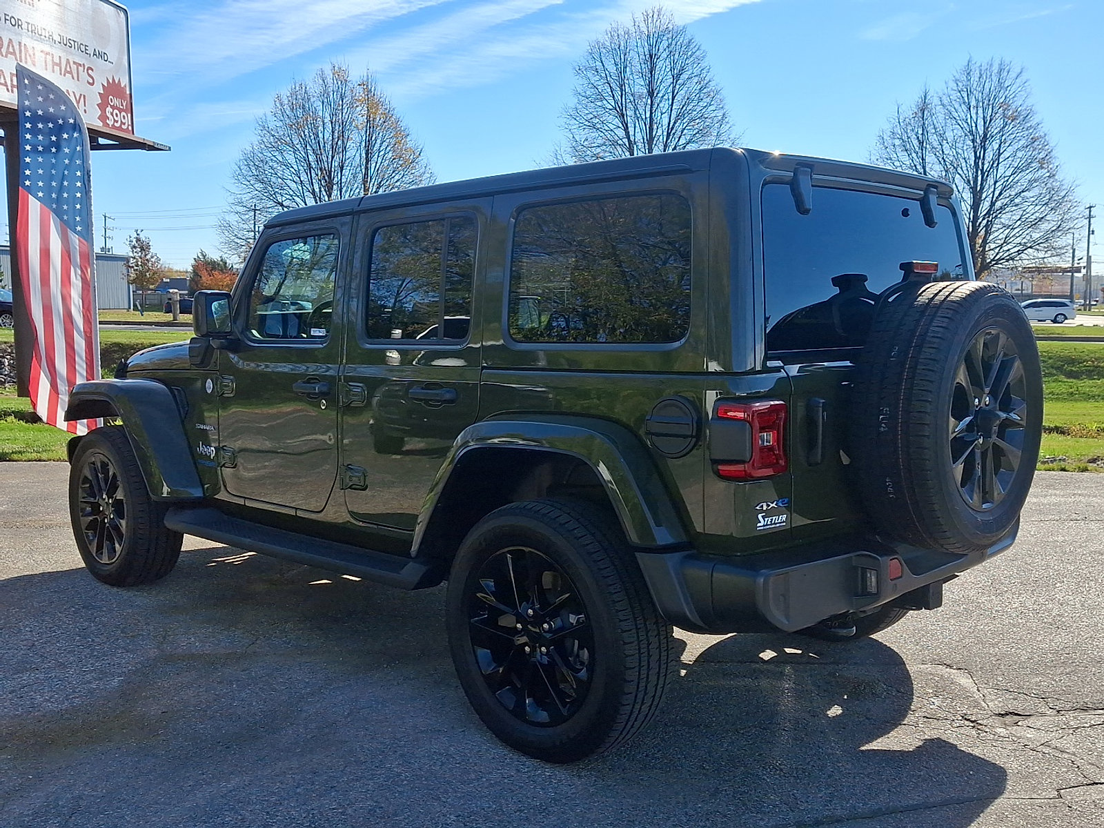 Used 2021 Jeep Wrangler Unlimited Sahara w/ Cold Weather Group image 8
