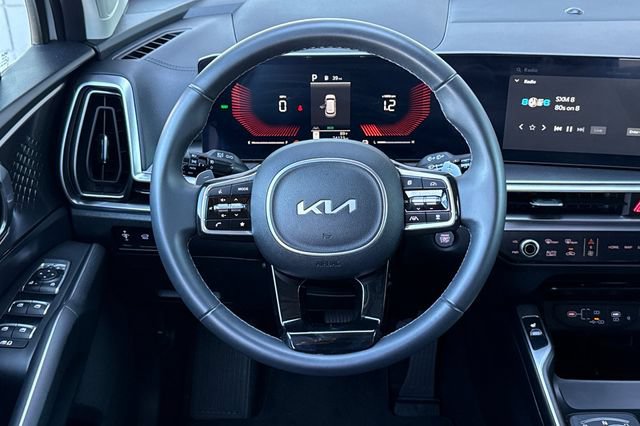 Certified 2025 Kia Sorento EX AWD/4WD image 19