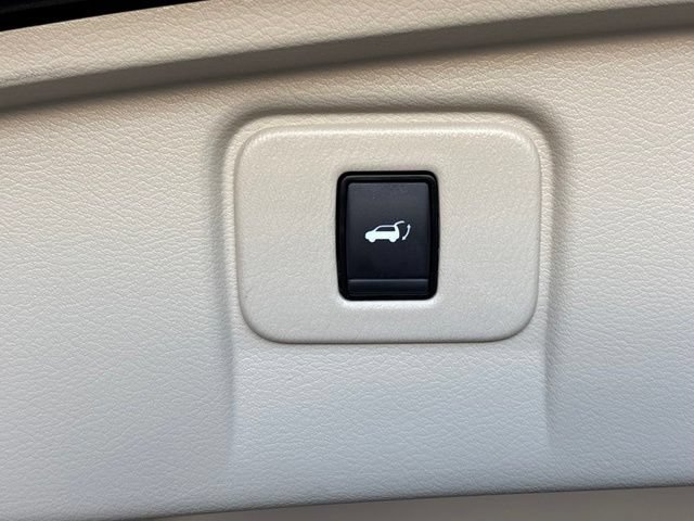 Used 2017 Nissan Murano Platinum w/ Platinum Technology Package AWD/4WD image 37