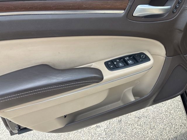 Used 2012 Chrysler 300 C Luxury Series image 16