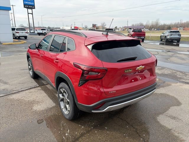 New 2026 Chevrolet Trax LT w/ Driver Confidence Package FWD image 4
