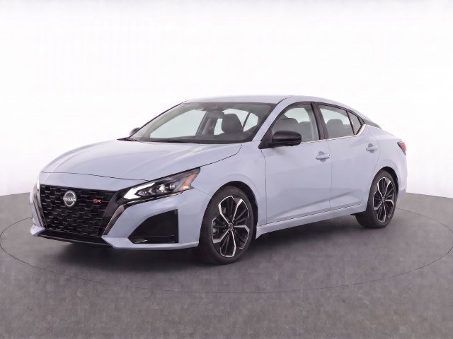 Used 2024 Nissan Altima 2.5 SR FWD image 2
