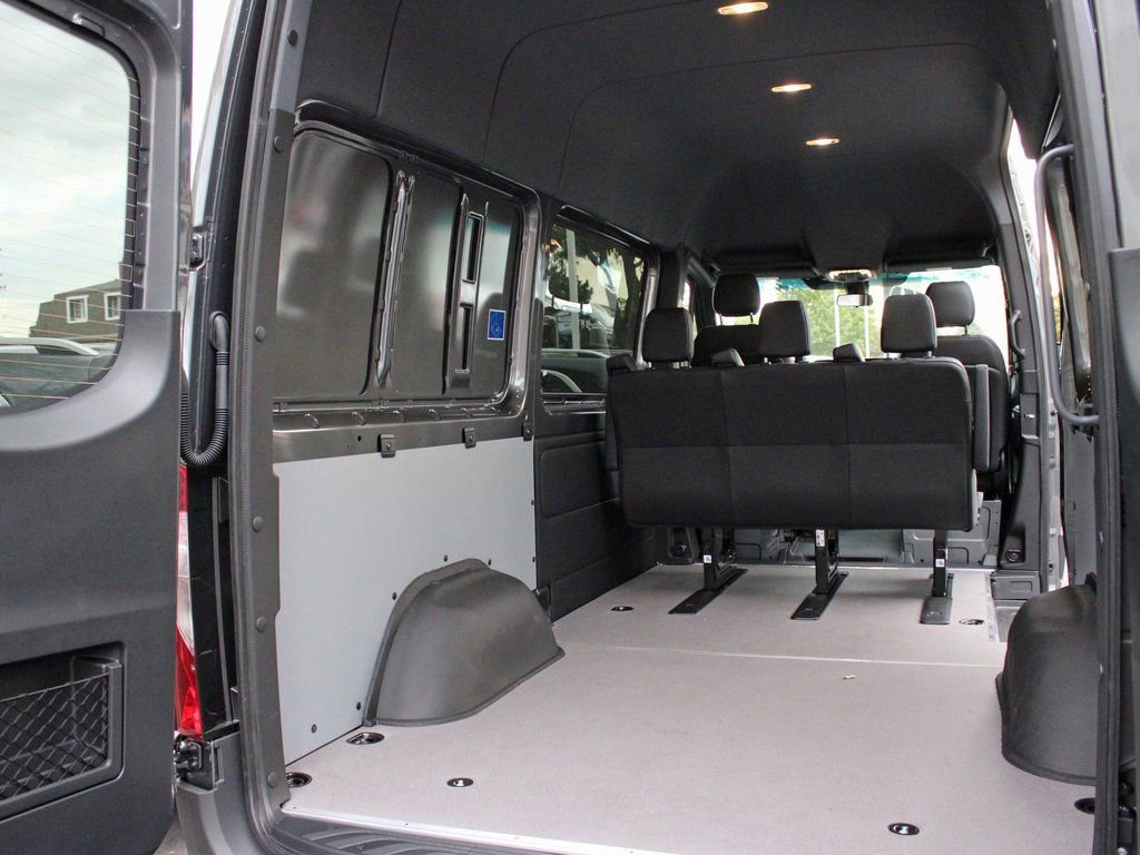 Used 2026 Mercedes-Benz Sprinter 2500 image 6