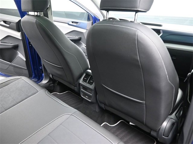 Certified 2023 Volkswagen Taos SE image 29
