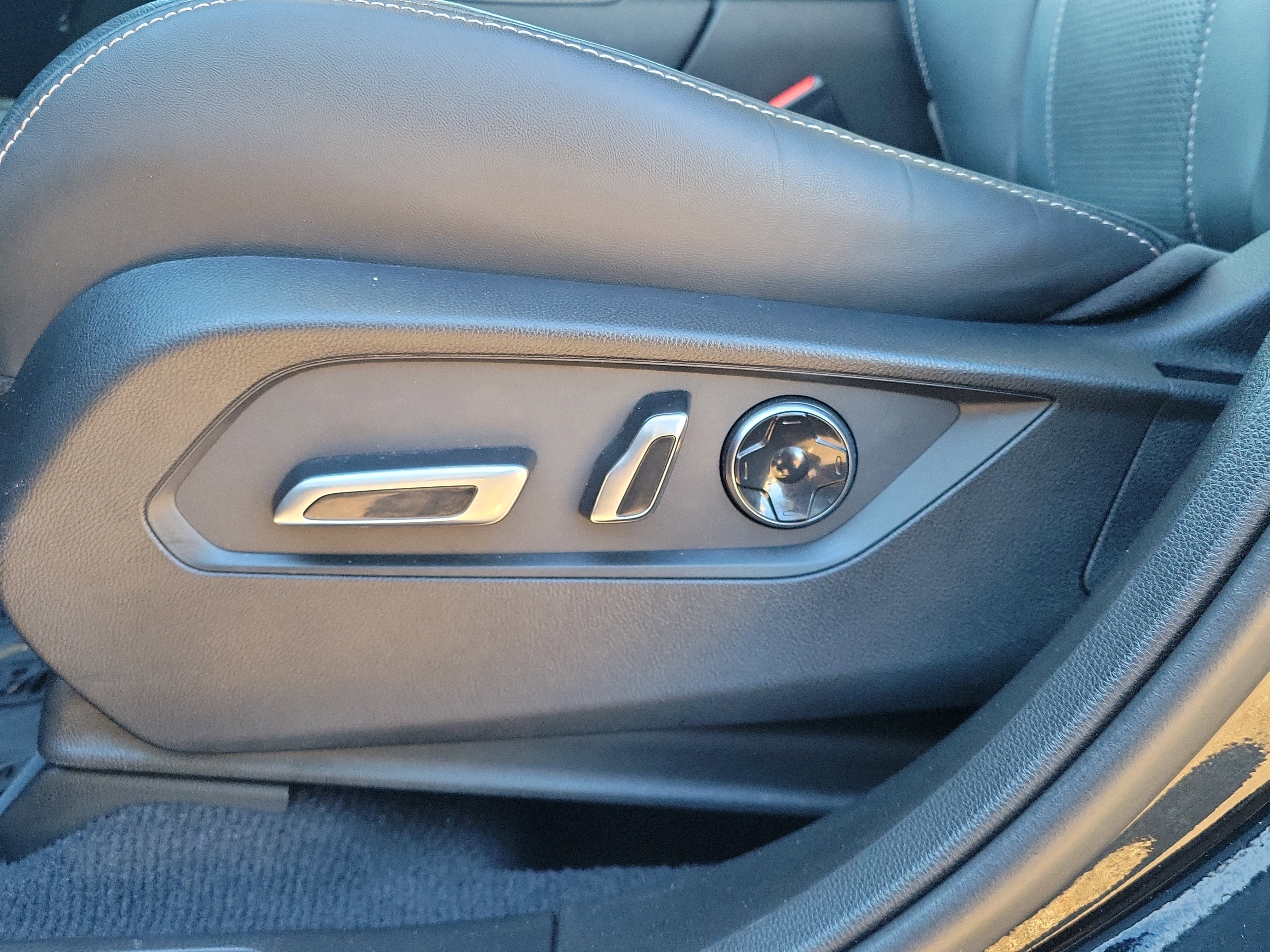 Used 2022 Acura RDX FWD w/ Technology Package image 21