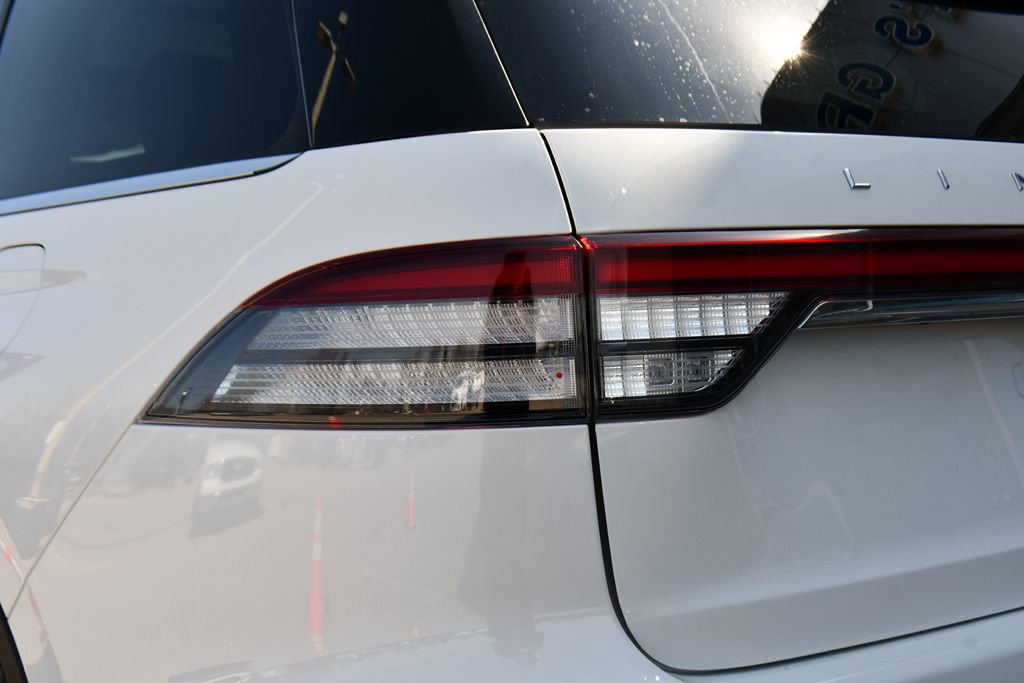 Used 2023 Lincoln Aviator Reserve w/ Class IV Trailer Tow Package image 38