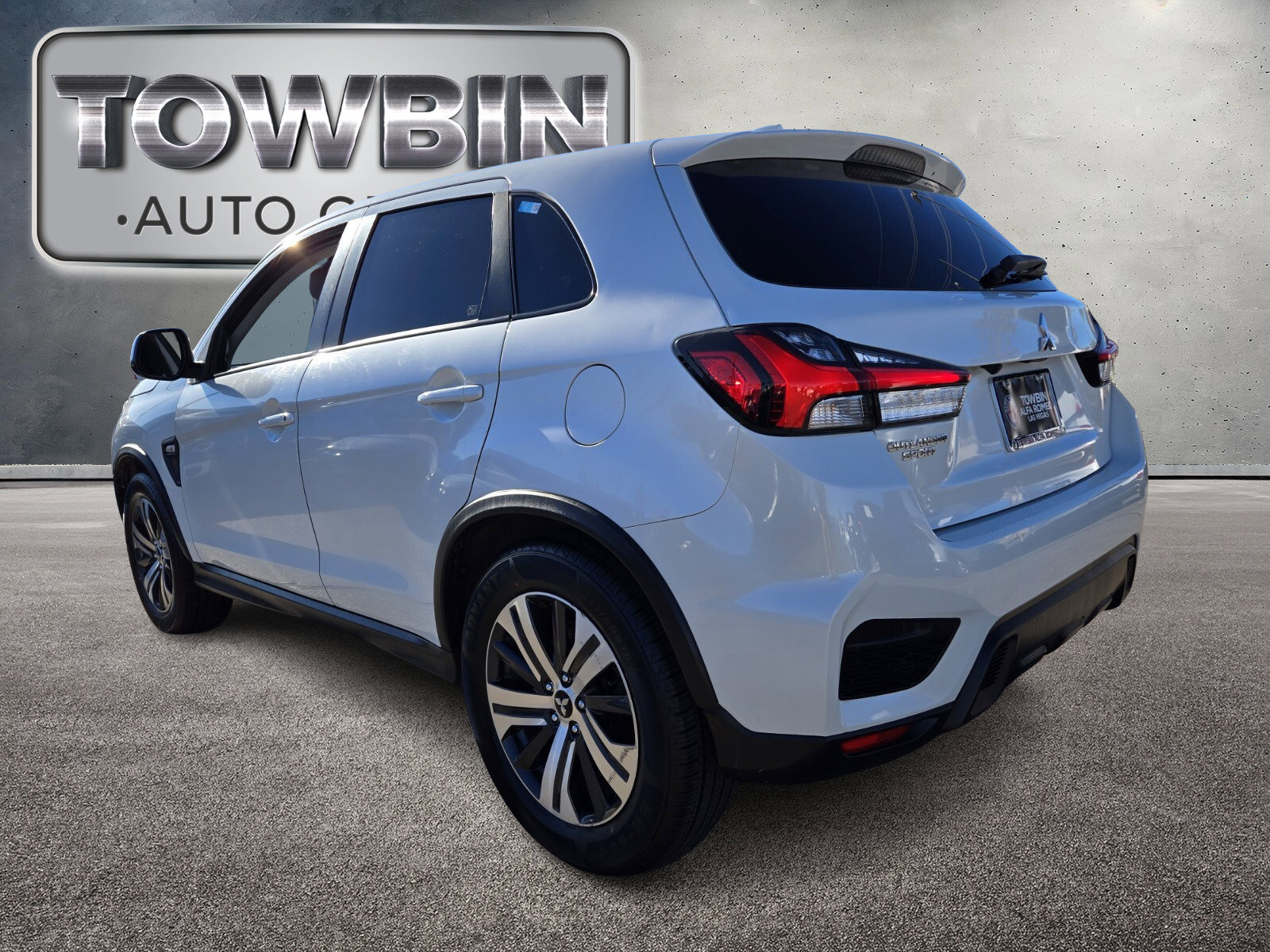 Used 2021 Mitsubishi Outlander Sport ES AWD/4WD image 6