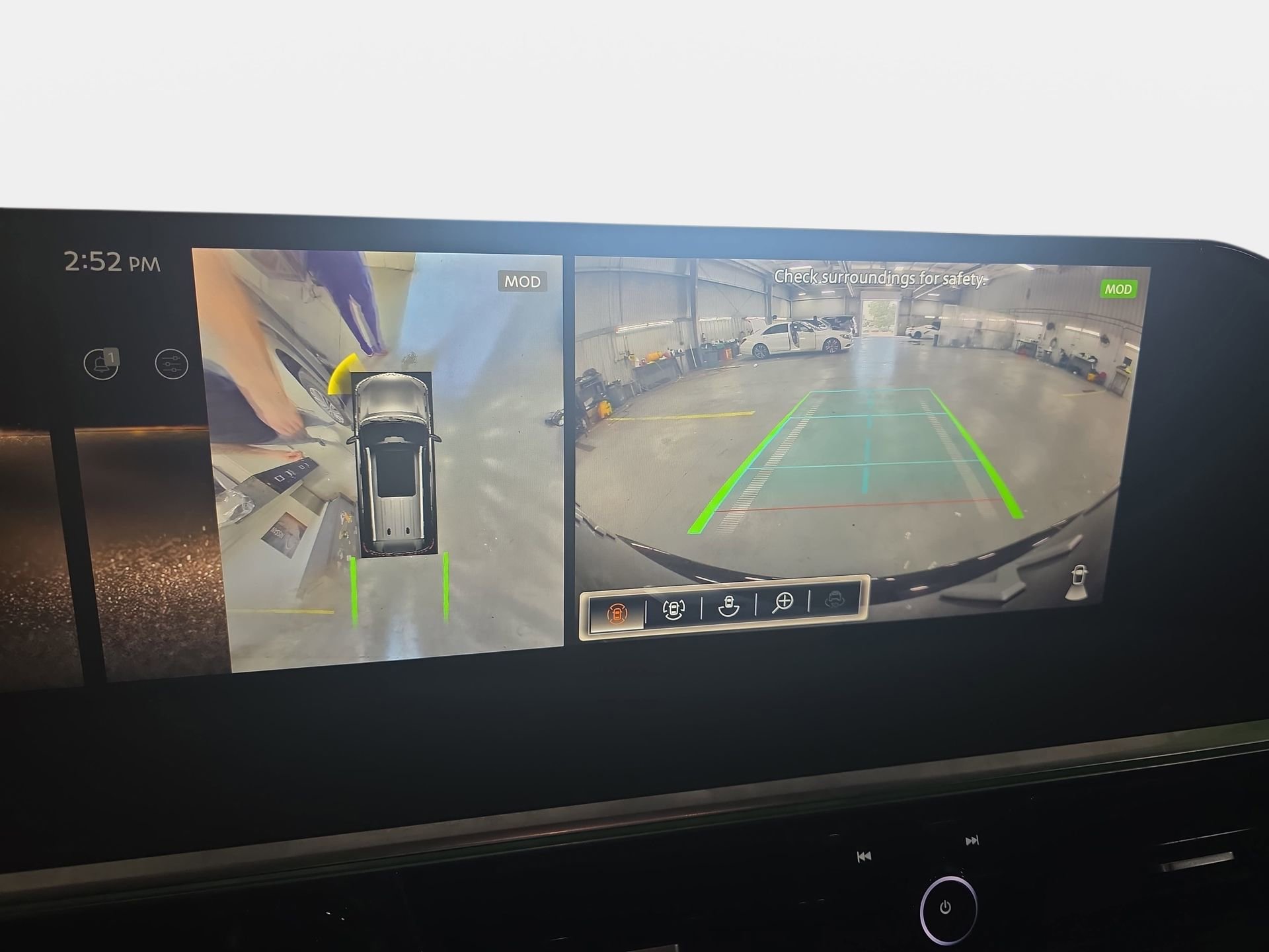 Certified 2025 INFINITI QX80 Sensory AWD/4WD image 23