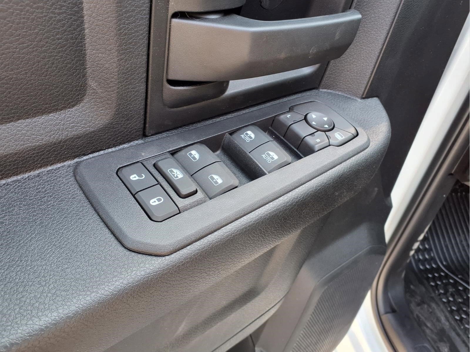 New 2026 RAM 3500 Tradesman AWD/4WD image 15
