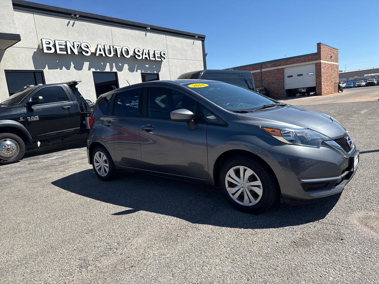 Used 2018 Nissan Versa Note SV image 4