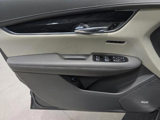 Used 2021 Cadillac XT6 Premium Luxury image 9