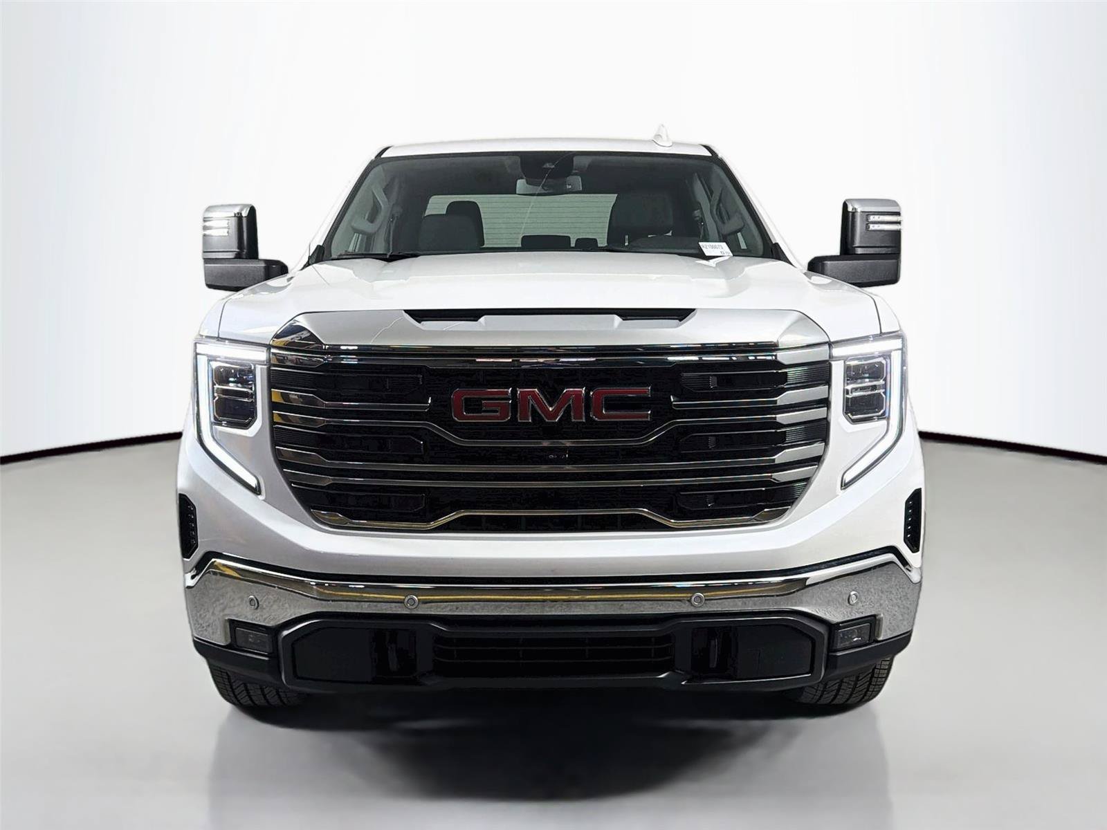 Used 2024 GMC Sierra 1500 SLT w/ SLT Convenience Package AWD/4WD image 2
