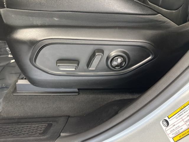 Used 2023 Jeep Grand Cherokee L Limited w/ Trailer Tow Group (B) AWD/4WD image 17