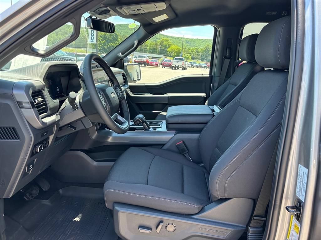 New 2026 Ford F150 XLT w/ Equipment Group 302A MID AWD/4WD image 9