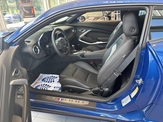 Used 2024 Chevrolet Camaro SS RWD image 8