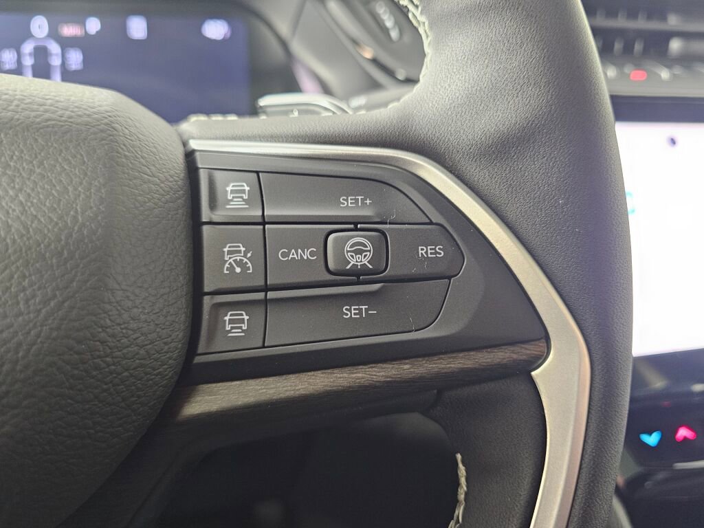 New 2026 Jeep Grand Cherokee L Limited w/ Limited Altitude Package image 25