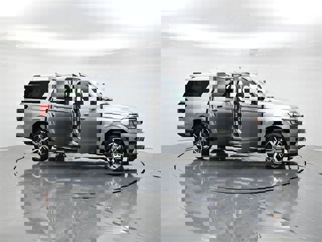 Used 2023 Ford Expedition Max Limited image 48