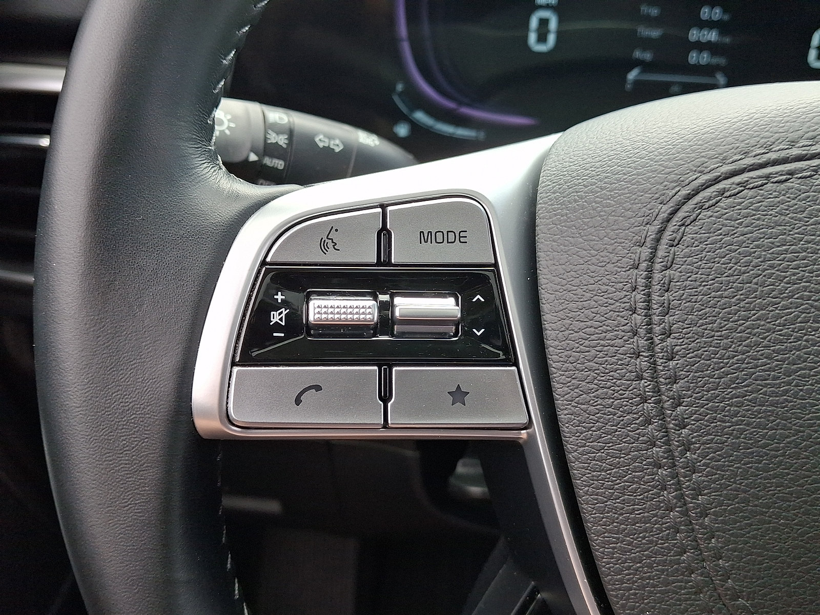 Used 2025 Kia Telluride S AWD/4WD image 29