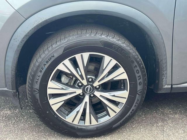 Used 2023 Nissan Rogue SV FWD image 18