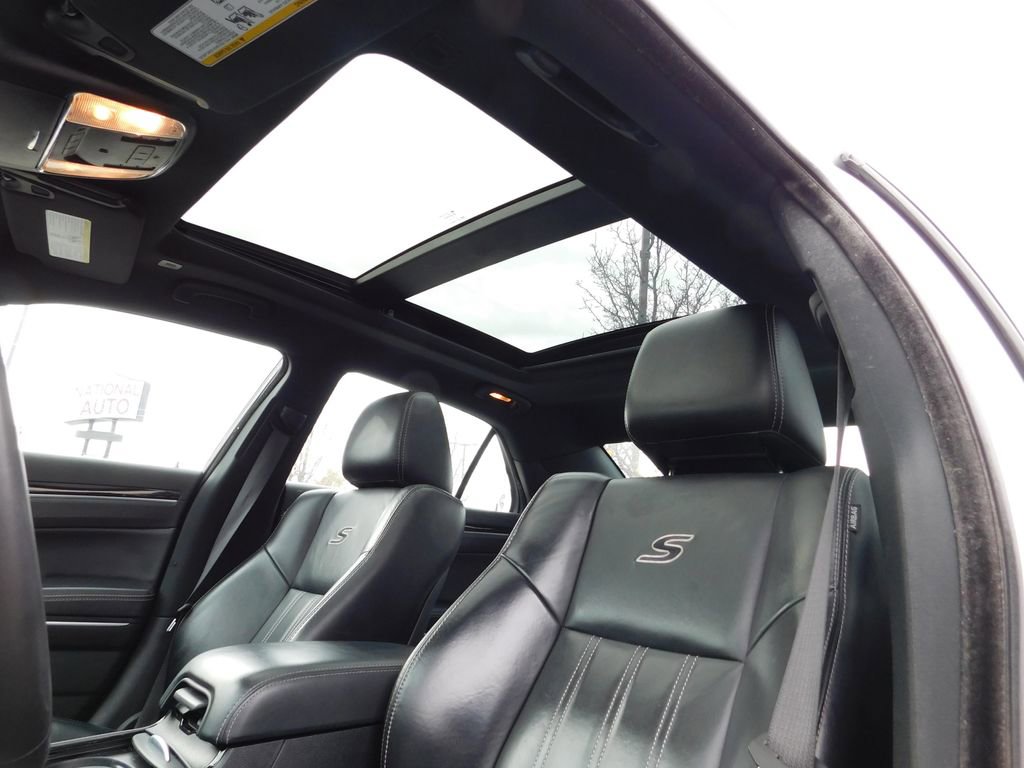 Used 2023 Chrysler 300 S image 15