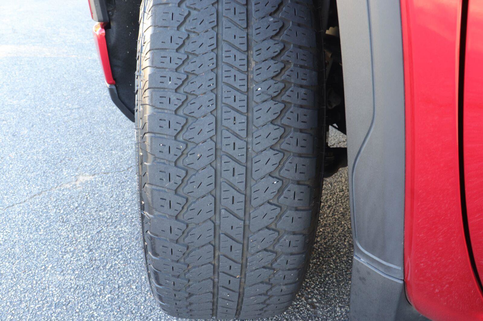 Used 2024 GMC Sierra 1500 Elevation w/ Preferred Package AWD/4WD image 30